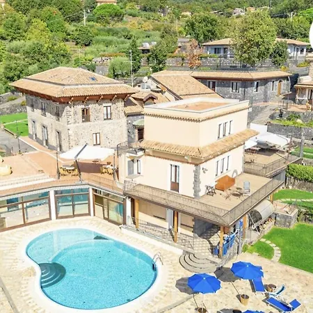 Country house Antico Borgo Petralia