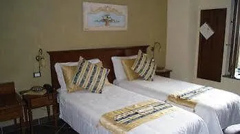 Antico Borgo Petralia Country house *